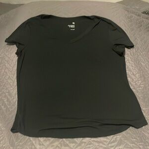 So brand favorite v-neck great condition